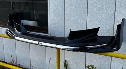 30前期アルファード　モデリスタフロントスポイラー