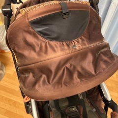 ブラウン ベビーカー 折りたたみ式 5点式ハーネスの画像