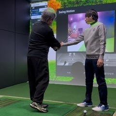 インドア練習場での体験マンツーマンレッスン5000円！！　　　　　　　　［ATKゴルフスクール］ゴルフゾン東大阪校の画像