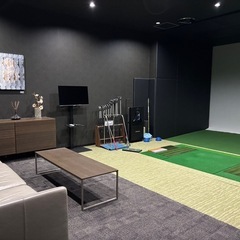インドア練習場での体験マンツーマンレッスン5000円！！　　　　　　　　［ATKゴルフスクール］ゴルフゾン東大阪校の画像