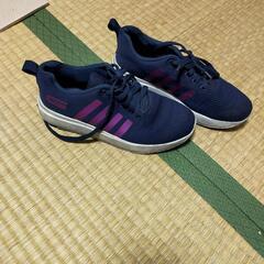 スニーカーの画像