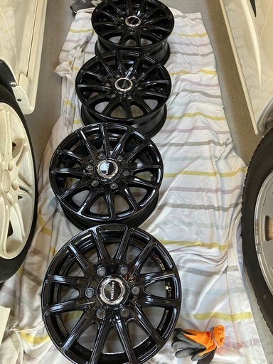 キャラバン用　15インチホイール　中古4本　6H PCD139.7 6J +44 ハブ径100 キャラバン用 15インチホイール 中古4本 6H PCD139.7 6J +44 ハブ径