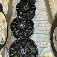 キャラバン用　15インチホイール　中古4本　6H PCD139.7 6J +44 ハブ径100の画像