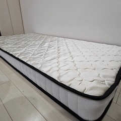 シングルサイズ ベッド·フレームの画像