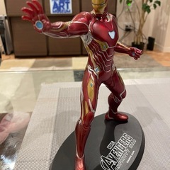 予約済み【アベンジャーズフィギュア➕アイアンマンLEGO】の画像