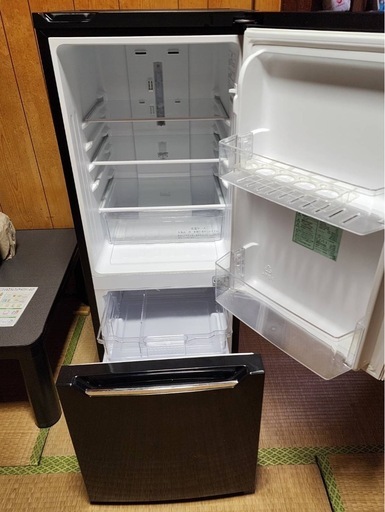 Hisense 2ドアノンフロン冷凍冷蔵庫 HR-D1304 135L 2022年製 D091G004 Hisense 2ドアノンフロン冷凍冷蔵庫 HR-D1304 135L 2022年製 D091G004