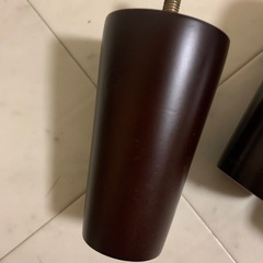 ソファ脚　ダークブラウンの画像