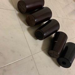 ソファ脚　ダークブラウンの画像
