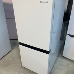 NO 842🌈福岡市内配送設置無料✨🌈　2021年式 ハイセンス 135L 2ドアノンフロン冷蔵庫 オリジナル パールホワイト HR-D1304の画像