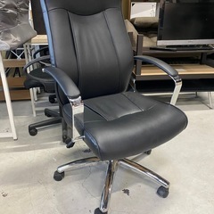 オフィス用椅子の画像