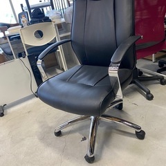 オフィス用椅子の画像