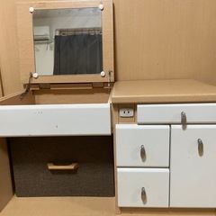 引き渡し完了　ドレッサー　収納の画像