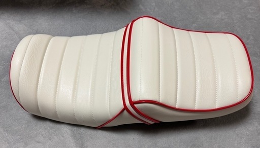 CB400SF NC31前期 白赤 皮 タックロールシート/ 92～95年式 ラクダ盛り