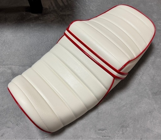 タックロールシート 新品未使用 白赤 NC31 CB400SF 前期 あんこ抜き