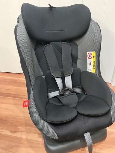 ［只今買取中断］チャイルドシート　新生児からOK