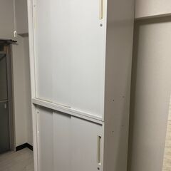 オフィス　キャビネット　内田洋行　高さ約214cm×幅約89cm...