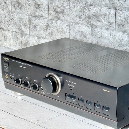 ジャンク品 Technics インテグレーテッドアンプ SU-A700MK2