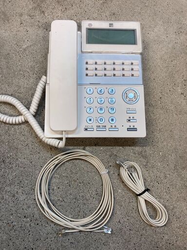 ☆中古￥3,000！サクサ　電話機　家電　TD810(W)型　電話線2本セット　【BA165】