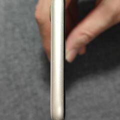 iPhone SE 第3世代 SIMフリーの画像