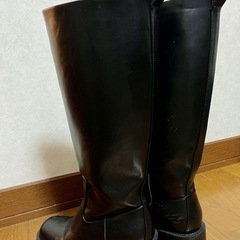 ZARAロングブーツ