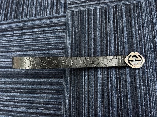 希少 GUCCI（グッチ）182320 グッチシマ GGバックル レザー ベルト