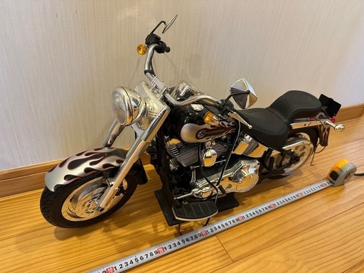 大きいハーレーの置物