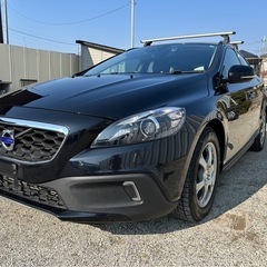 美車　ボルボV40 クロスカントリー　4WD