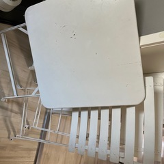 さしあげます　ホワイト ベランダテーブルチェアセット