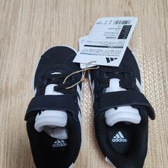 新品　adidas　13cmの画像