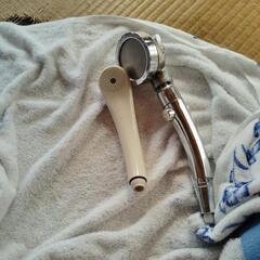 シャワーヘッド2つ