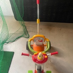 三輪車　いないいないばあ