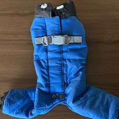 雪の日の散歩◾️犬ペットMサイズ洋服上着青ジャンパー抜け毛防止の画像