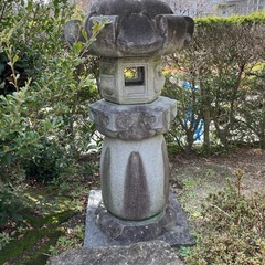 庭石、石
灯篭