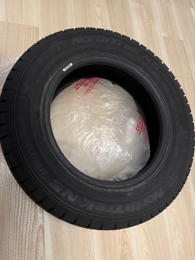 【ほぼ新品】スタッドレスタイヤ　4本セット　185/6515R