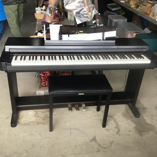 YAMAHA　ピアノ　Clavinova  楽器