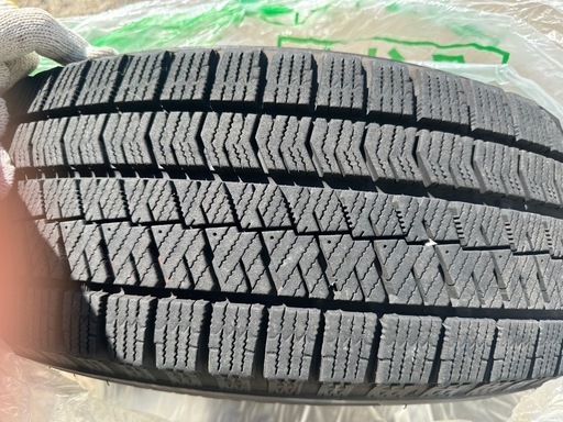 ブリヂストン製195/65R15スタッドレスタイヤとBreeze製15インチホイールのセット