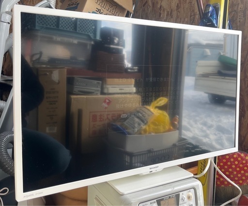 【成約済み】【USED】2022年 SHARP/シャープ 32インチ液晶テレビ 2T-C32DEE リモコン付属 ホワイト