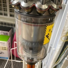 ⭐️人気⭐️dyson ダイソン サイクロン式掃除機 スティッククリーナー SV12 No.5005の画像
