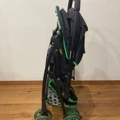 アップリカ　ベビーカー　ブラック/グリーンの画像
