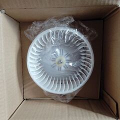 トヨタ　ベルファイア　リア用ブロアモーター新品の画像