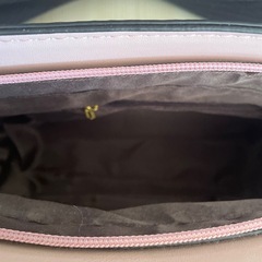 ラベンダー ショルダーバック 猫耳付きの画像