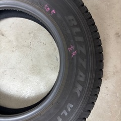 ブリジストン スタッドレスタイヤ タイヤのみ 145R12 LT BLIZZAK VL1 P1310の画像