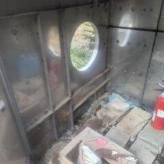 ステンレスのモーター小屋犬小屋としても使えます！の画像