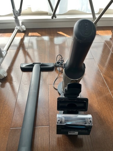 掃除機　shark 充電式