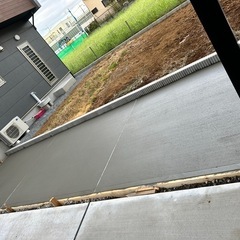 外構・エクステリア工事作業員の画像