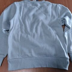 【新品】アナ雪　裏起毛トレーナー　水色　130センチの画像