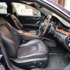 検9年1月クアトロポルテ グランルッソ 後期型 LEDヘッドライト/ACC/BSM/黒革/ナビ/地デジ/Apple Car Play/360度カメラ/HarmanKardon/ETC2.0の画像