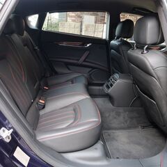 検9年1月クアトロポルテ グランルッソ 後期型 LEDヘッドライト/ACC/BSM/黒革/ナビ/地デジ/Apple Car Play/360度カメラ/HarmanKardon/ETC2.0の画像