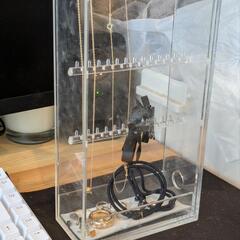 無印良品　アクリルネックレス・ピアススタンド　ジュエリーボックスの画像