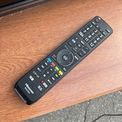 ジャンク品　リモコン付　Ｈisens 液晶テレビの画像